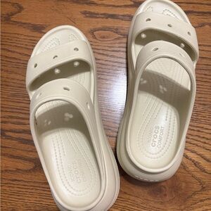 CROCS Cream colored sandals